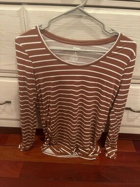 Sonoma long sleeve maternity top